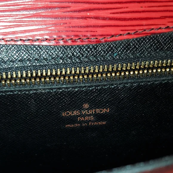 Louis Vuitton Red Epi Leather Clutch & Card Case Set - Picture 11 of 15